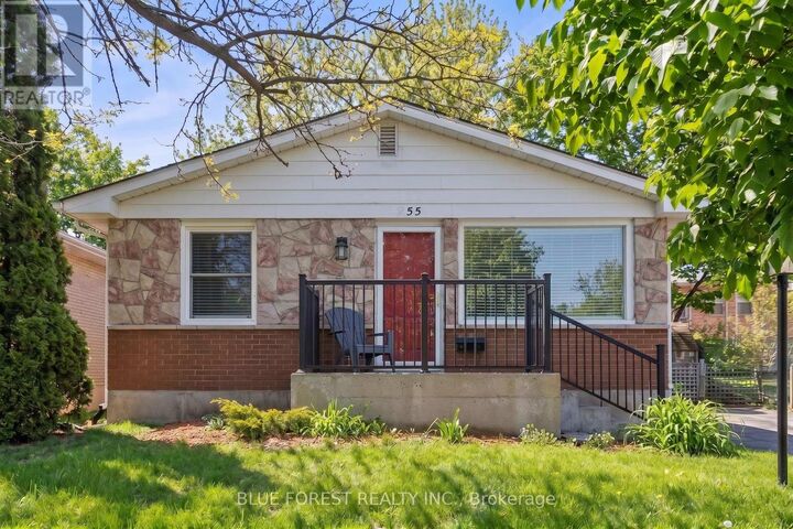 Property Photo: 255 Delta Place ON N6J 3N1