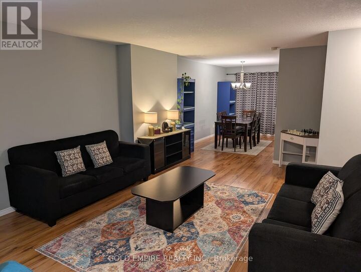 Property Photo:  925 Lawson Road East 40  ON N6G 4X3 