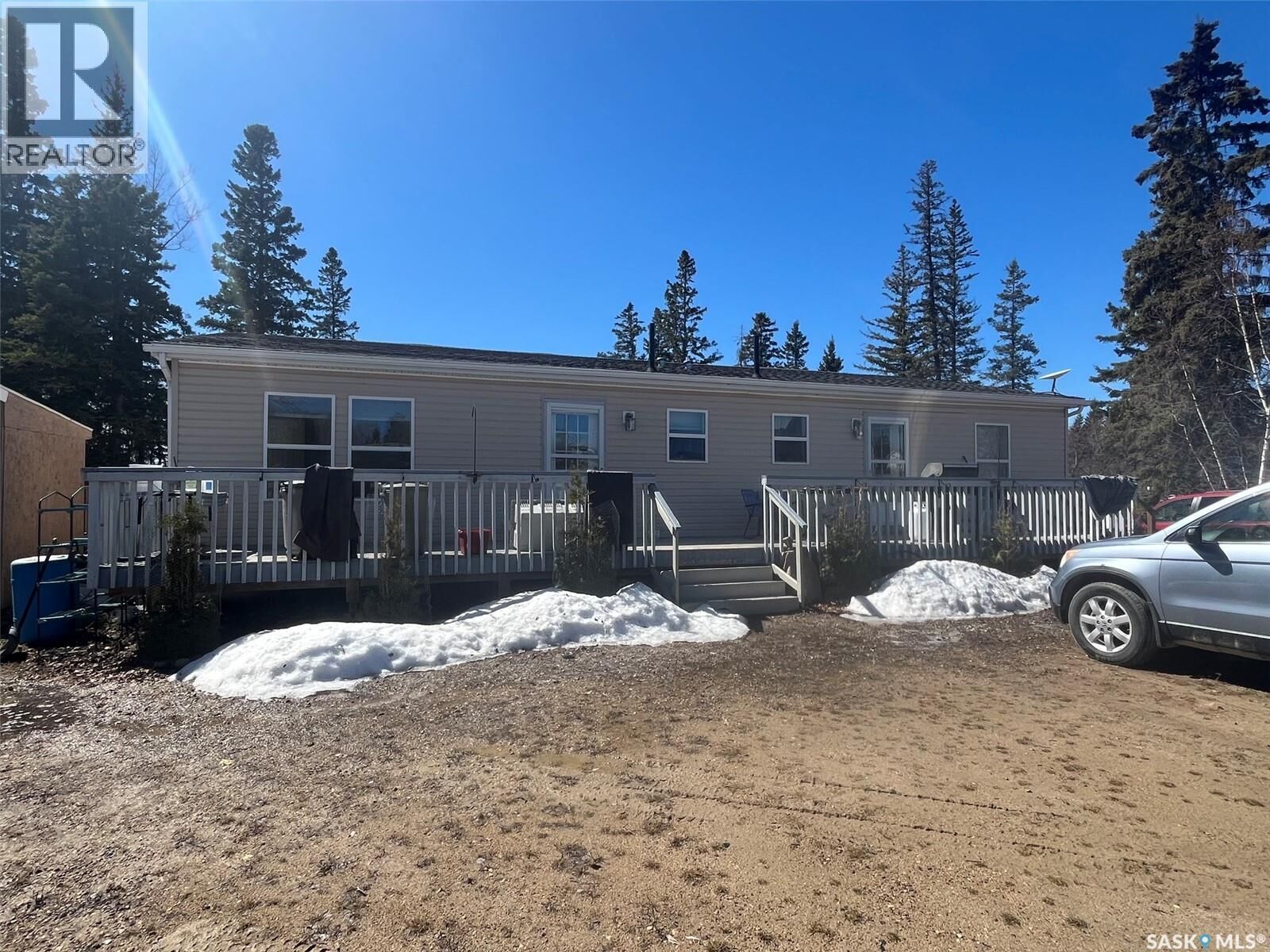 Property Photo:  320 3rd Avenue W  SK S0J 0N0 