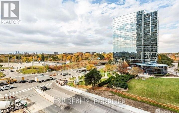 Property Photo: 2033 Kennedy Road 707 ON M1T 3G2