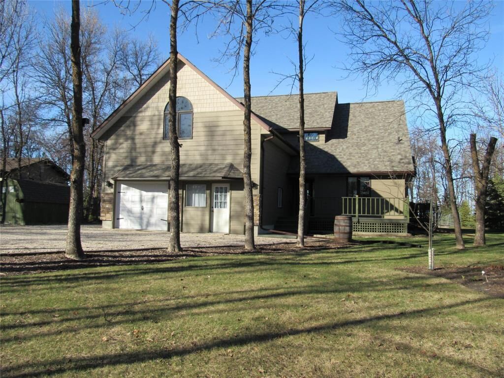 Property Photo: 46 Royal Road MB R0C 1B0