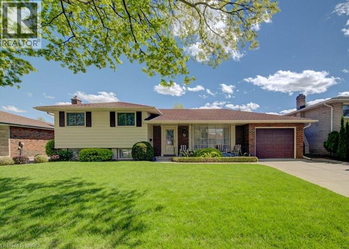11 Pippin Drive — photo 1