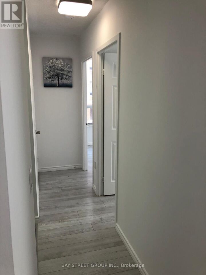 Property Photo:  284 Bloor Street West 308  ON M5S 3B8 