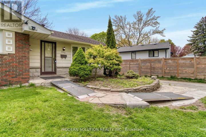 Property Photo:  314 Strathcona Drive  ON L7L 2E1 