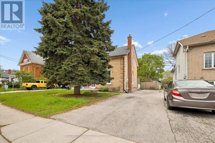Property Photo:  30 Hopeton Street  ON N1R 3T3 