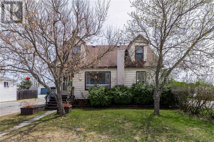 Property Photo:  251 Eleventh Avenue  ON P3Y 1M7 