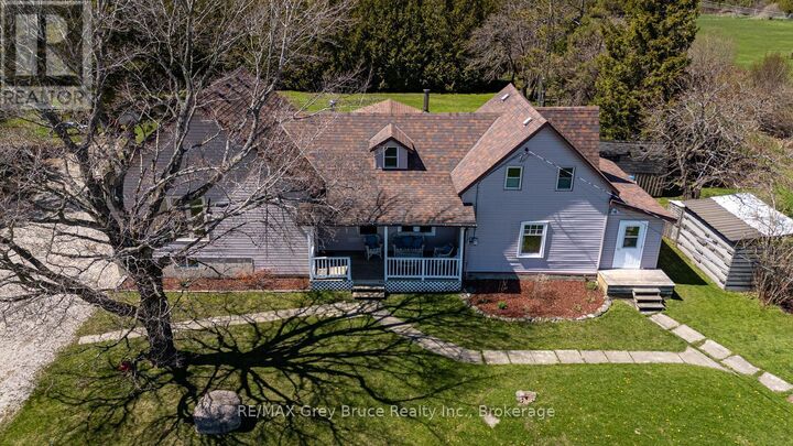 206 Lindsay Road 30 — photo 1