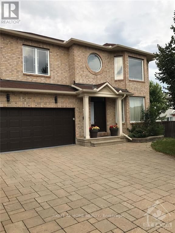 Property Photo:  129 Rocky Hill Drive  ON K2G 7B2 