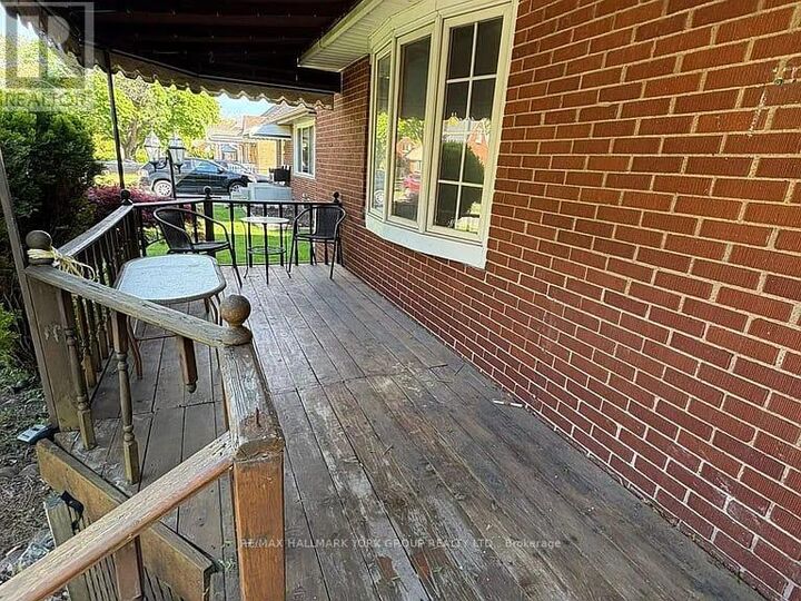 Property Photo:  1308 Tilston Drive  ON N9B 3C7 