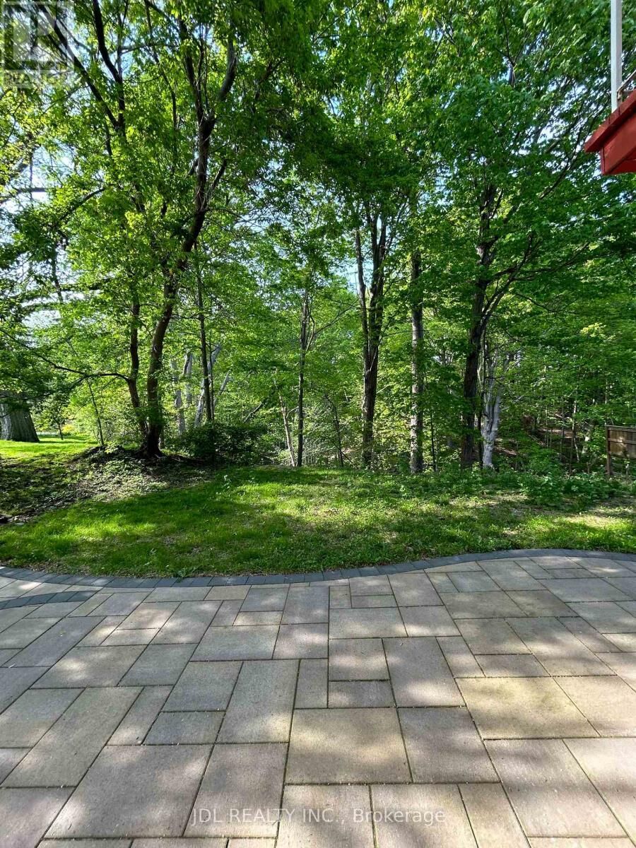 Property Photo:  62 Banstock Dr Drive Unit A  ON M2K 2H6 