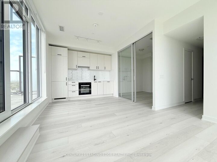 Property Photo:  5 Quarrington Lane 2410  ON M3C 0S5 