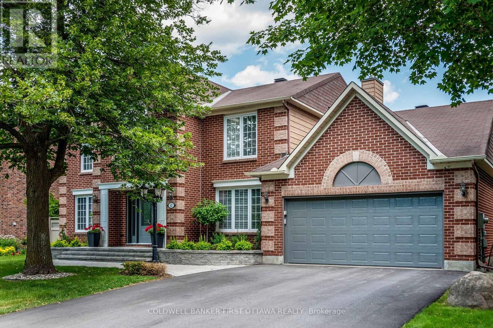 Property Photo: 42 Hampel Crescent ON K2S 1E4