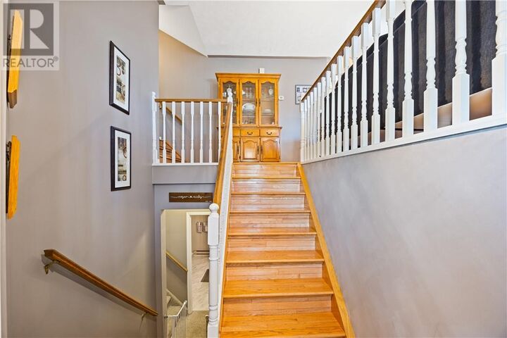 Property Photo: 132 Ravina Avenue ON P3L 1B8