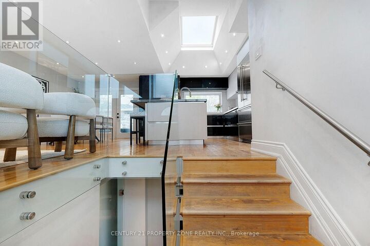 Property Photo: 547 Pinegrove Road ON L6K 2C2