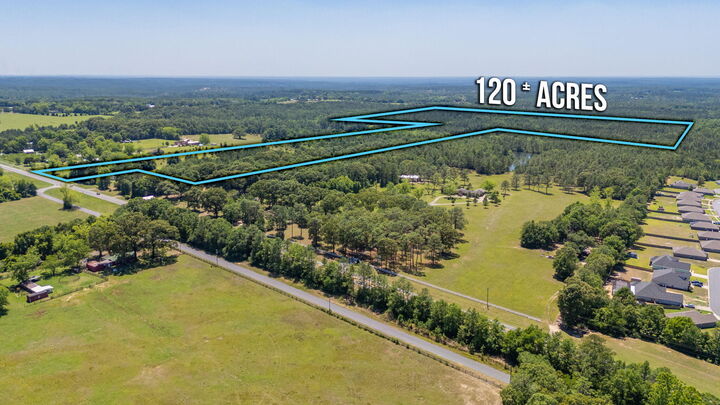Property Photo: 6722 N Highway 85 FL 32567