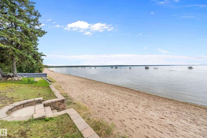 Property Photo:  419 1st Avenue  AB T0C 1X0 