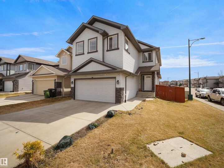 Property Photo:  3247 15 Avenue NW  AB T6T 0V1 