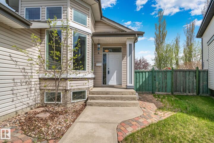 Property Photo: 522 Hunters Way NW AB T6R 2W1