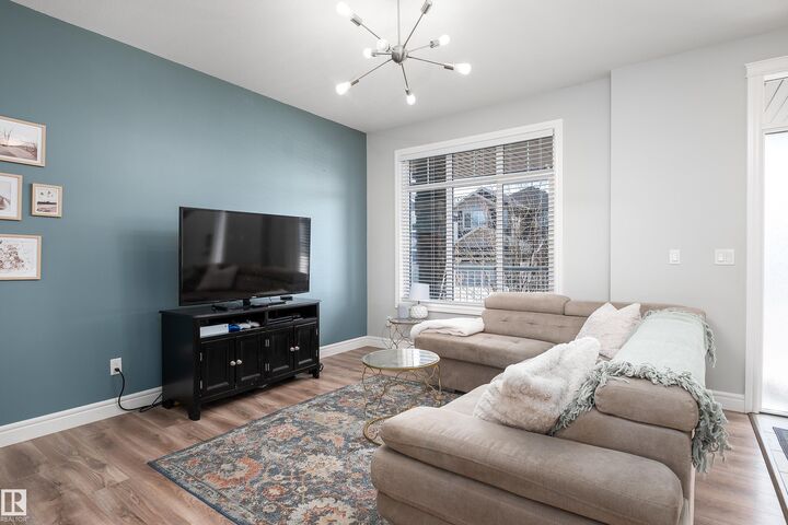 Property Photo:  1330 Enright Landing Landing NW  AB T6M 0Z4 