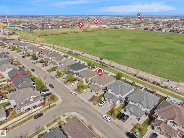 Property Photo:  15926 10 Avenue SW  AB T6W 2H1 