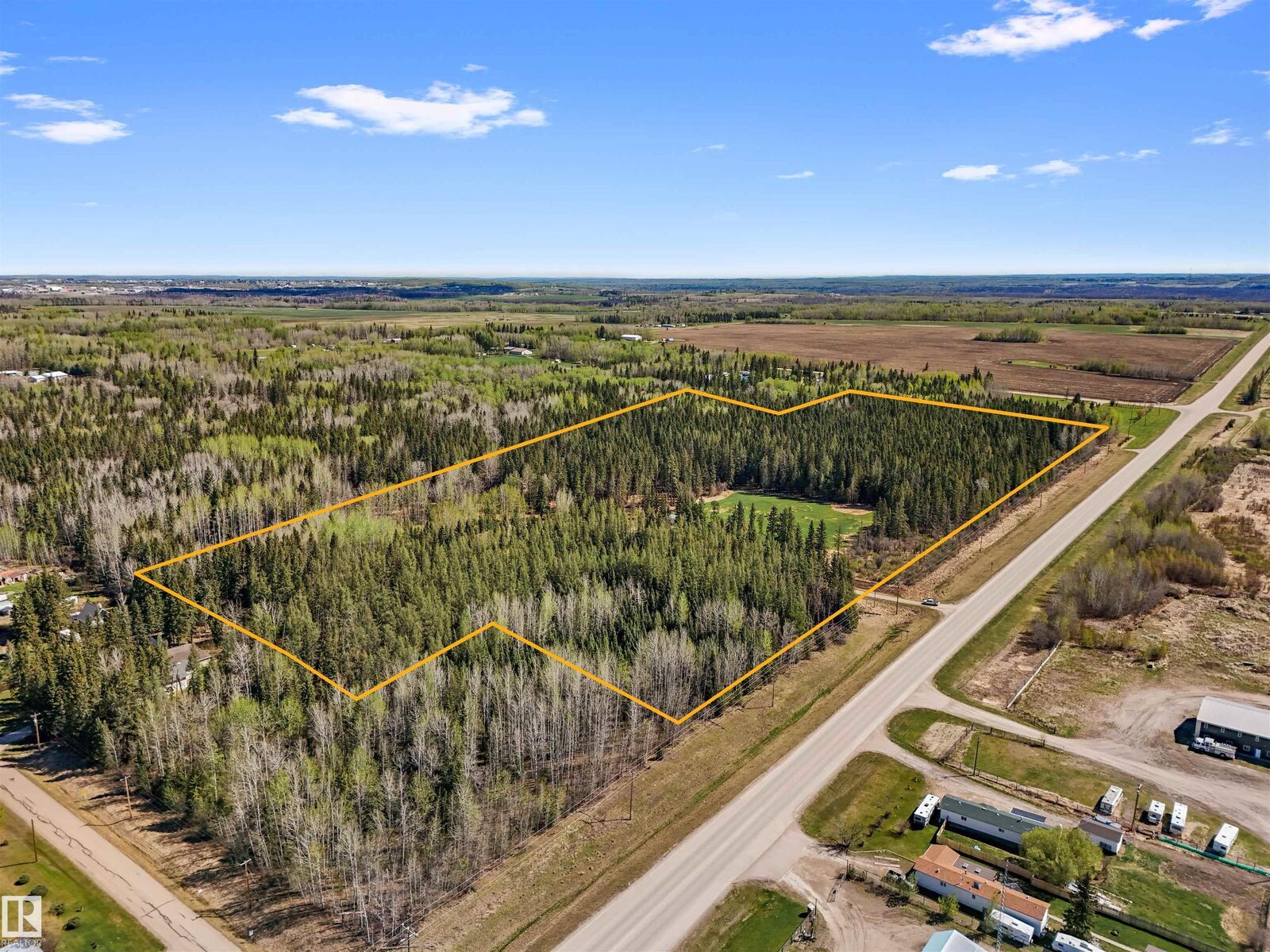 Property Photo:  8012 Hwy 620  AB T0E 1Z0 