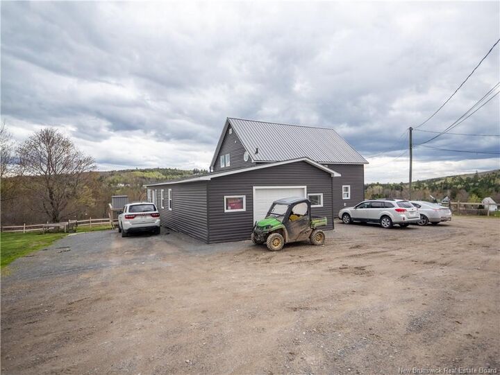 Property Photo:  50 Kingsley Road  NB E3A 6E3 