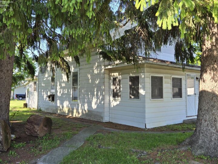Property Photo:  106 E Fremont Street  OH 44804 