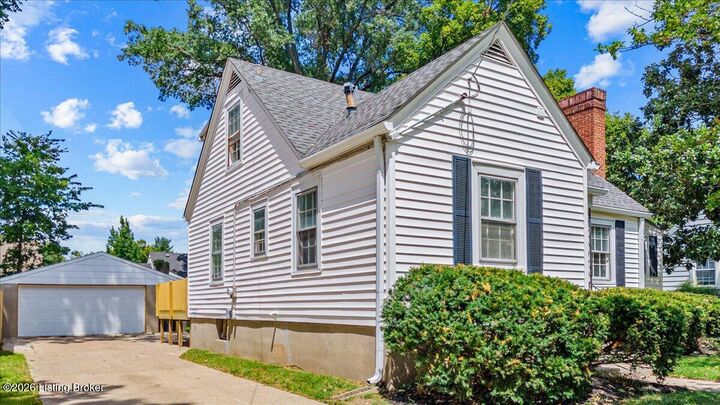 Property Photo:  3921 Staebler Ave  KY 40207 