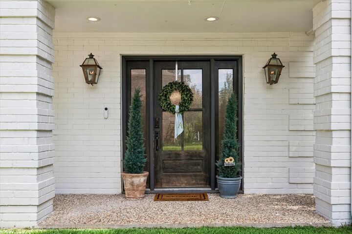 Property Photo: 215 Greenpark Drive TX 77079
