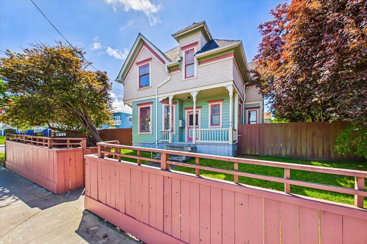 Property Photo:  207 Wabash Avenue  CA 95501 