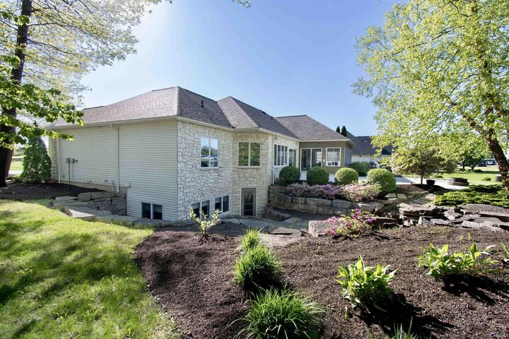 Property Photo: 909 Eagle Trace IN 46755-3465