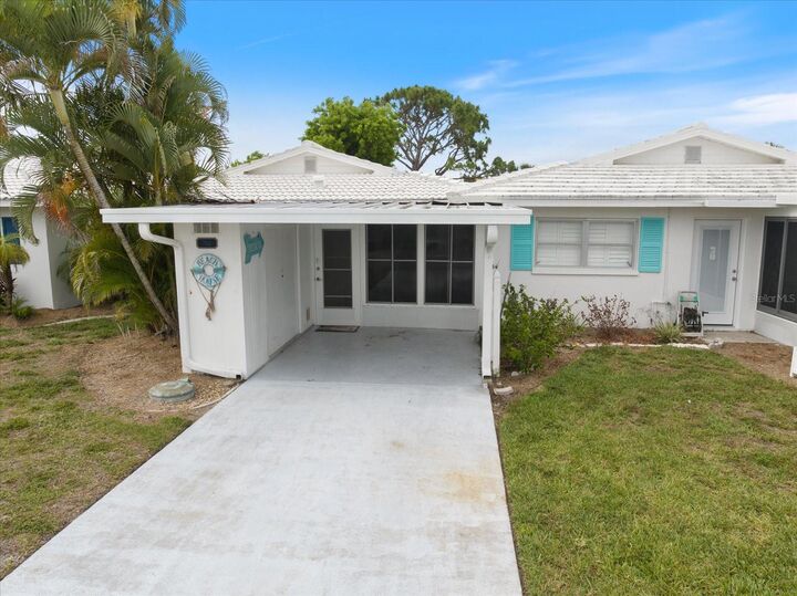 Property Photo:  702 Fair Winds Drive 702  FL 34275 