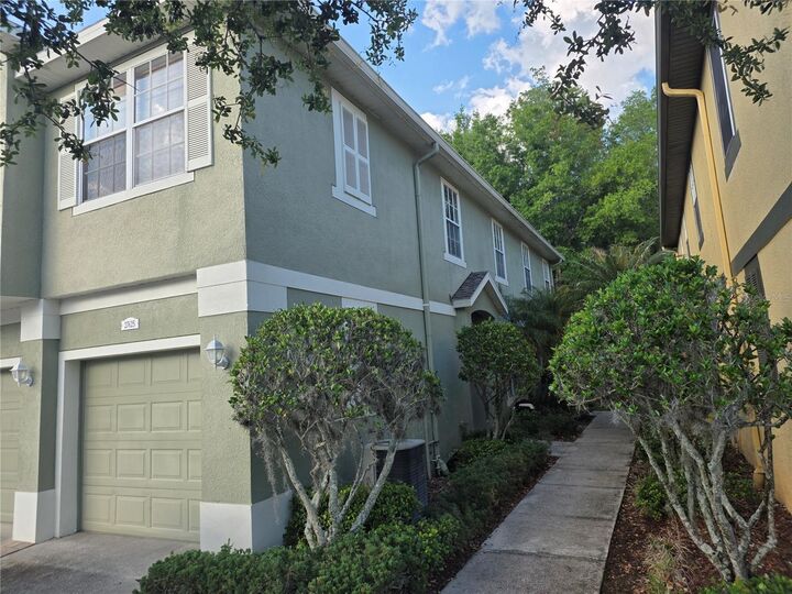 Property Photo:  27625 Pleasure Ride Loop  FL 33544 