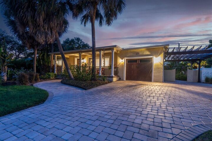 Property Photo:  6145 2nd Avenue N  FL 33710 