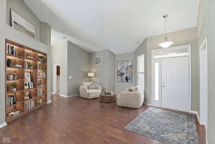 Property Photo:  7068 Summer Oak Drive  IN 46062 