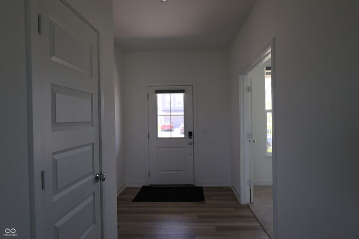 Property Photo:  1819 Vista Ridge Drive  IN 46143 