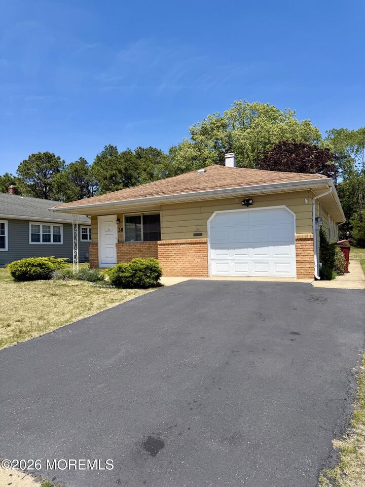 Property Photo:  38 Grenada Street  NJ 08721 