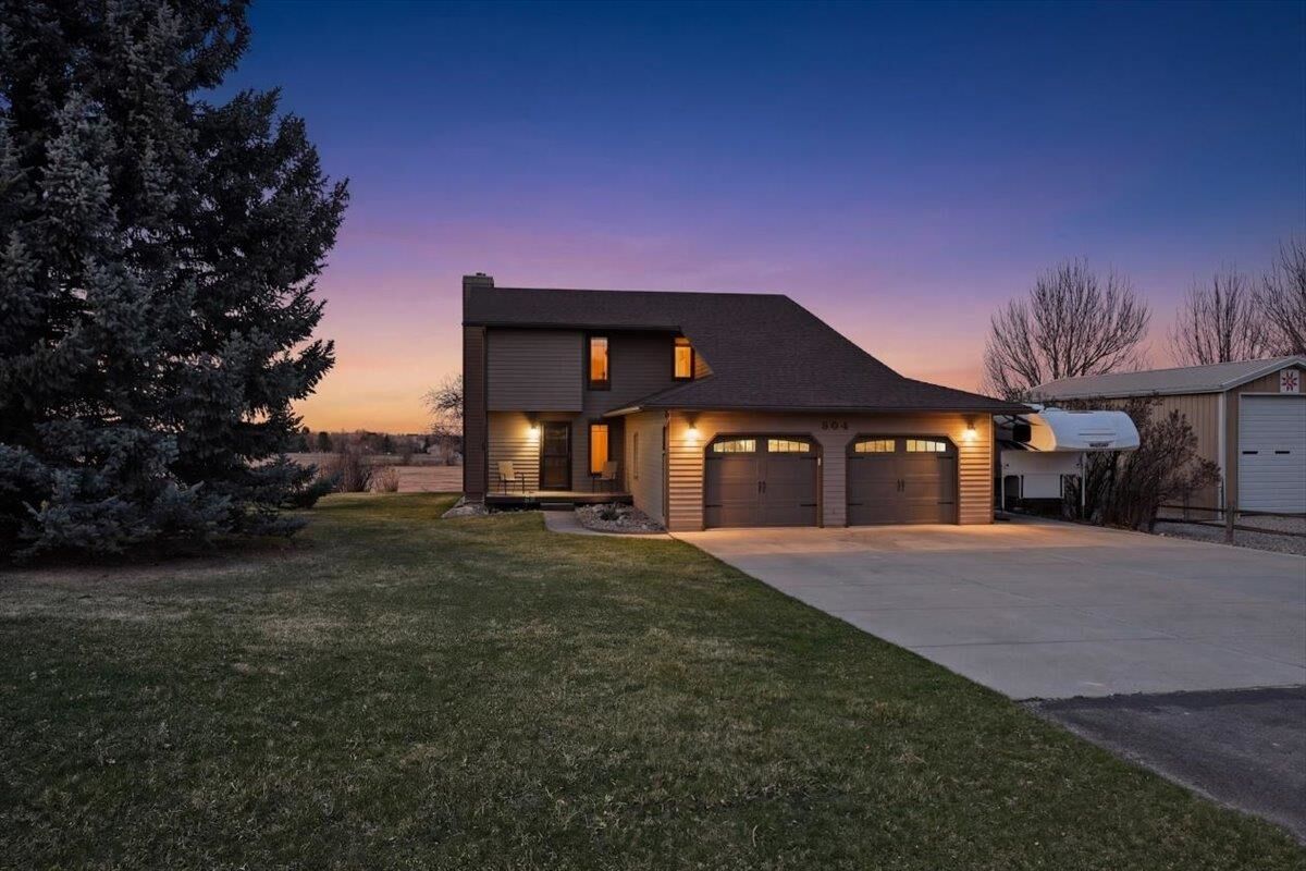 Property Photo:  304 Willow Drive  SD 57783 