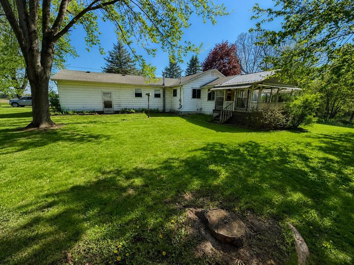 Property Photo:  3106 W Stanton Road  MI 48888 