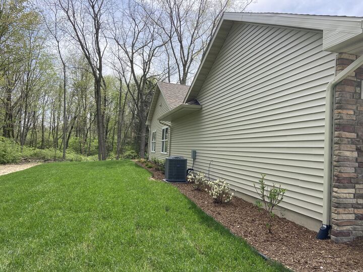 Property Photo:  730 Violet Way  MI 49085 