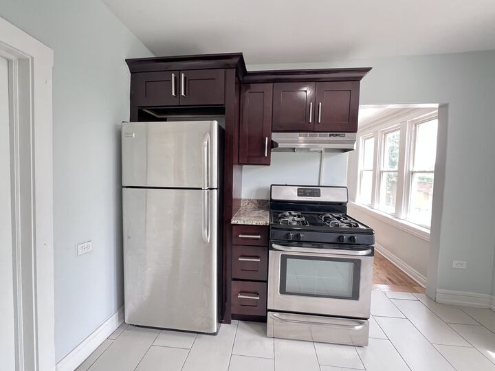Property Photo:  8856 S Lowe Avenue 2F  IL 60620 