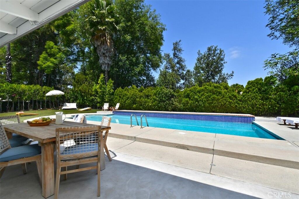 Property Photo:  5714 Wilhelmina  CA 91367 