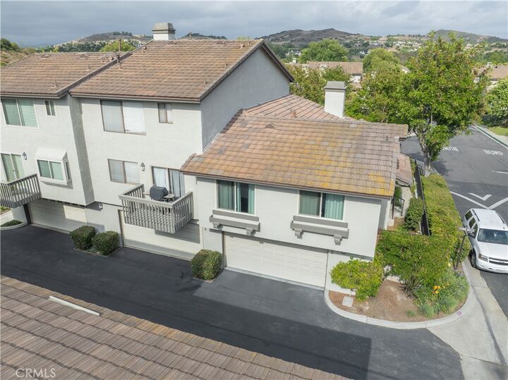 Property Photo:  2 Evening Breeze  CA 92603 