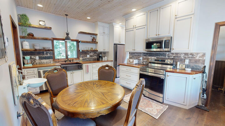 Property Photo:  84 Cedar Street  ME 04401 