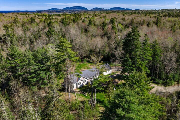 Property Photo:  25 Kennel Brook Drive  ME 04605 