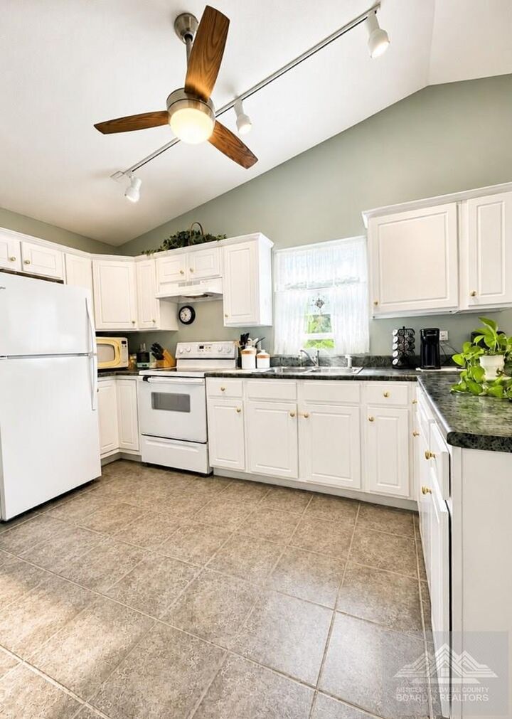 Property Photo:  167 Doewood Drive  WV 24740 