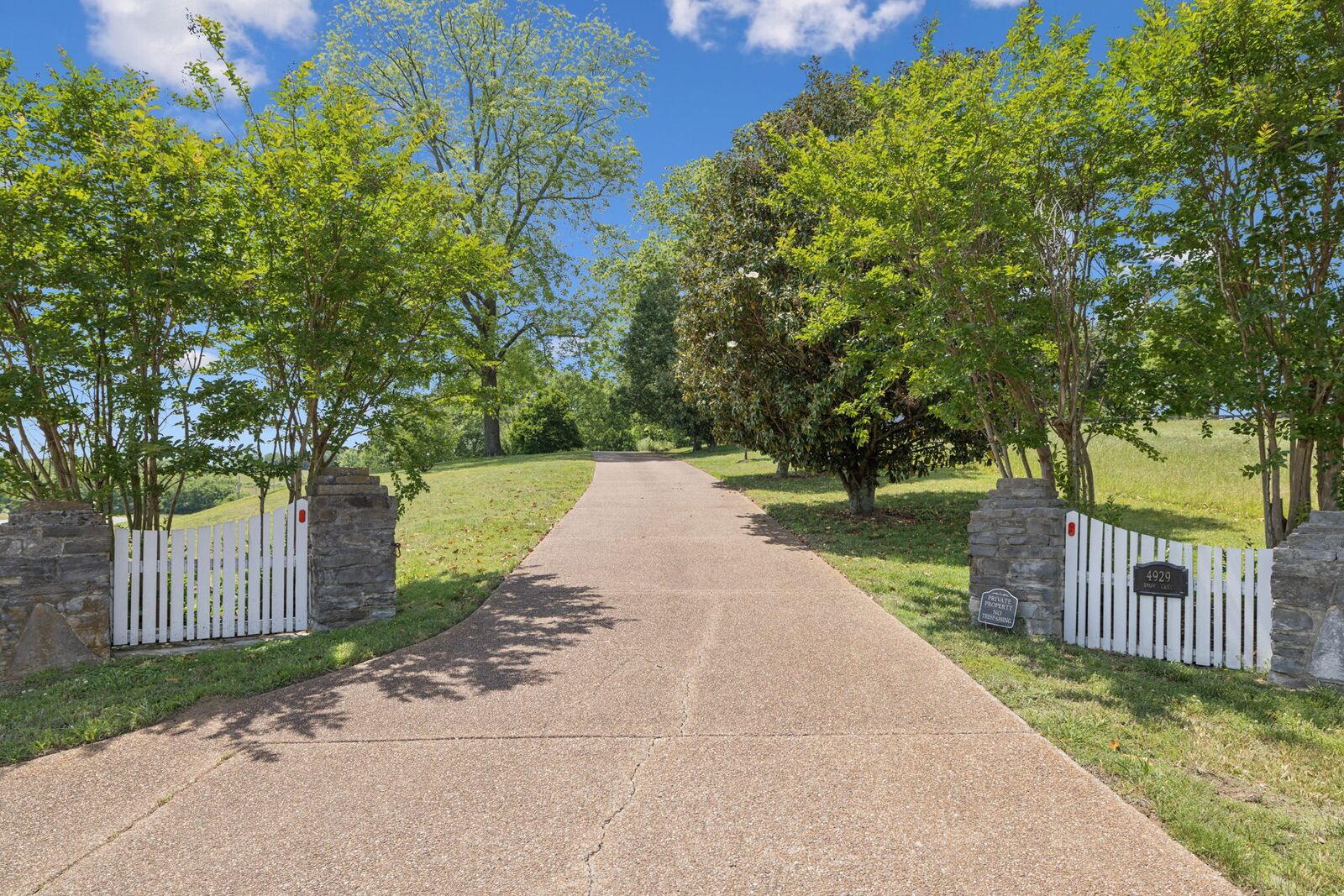 Property Photo:  4929 Snow Creek Rd  TN 38482 