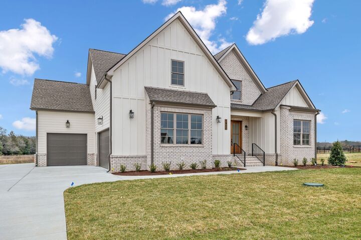 Property Photo:  1900 Martha Washington Way  TN 37130 