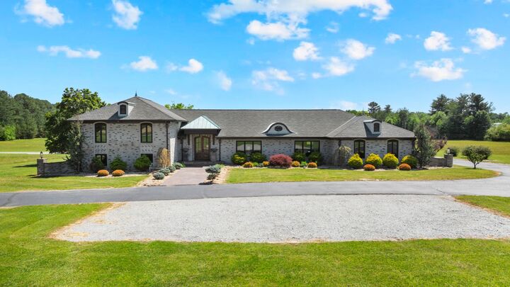 Property Photo:  5016 Hillsboro Hwy  TN 37342 