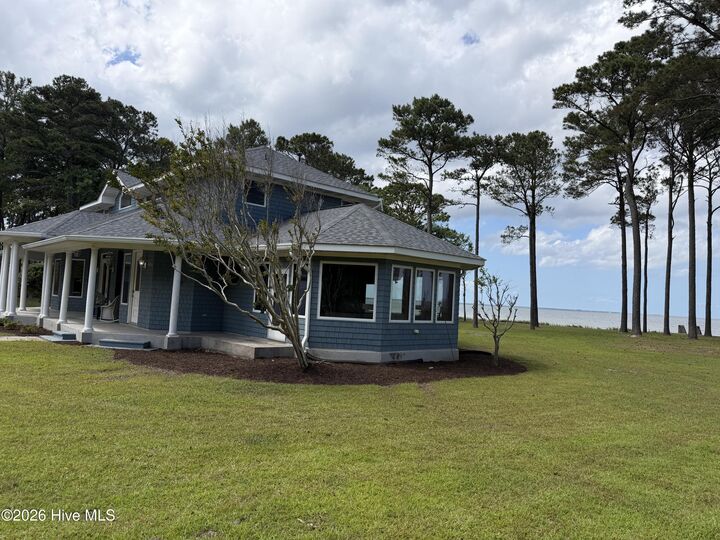 Property Photo:  492 Sandy Point Drive  NC 28516 